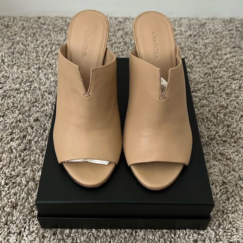 Vince Sandals!